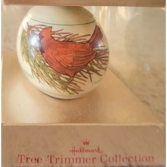 Hallmark Christmas 1976 Cardinal Tree Trimmer Collection Bauble Ball Ornament - Picture 15 of 16
